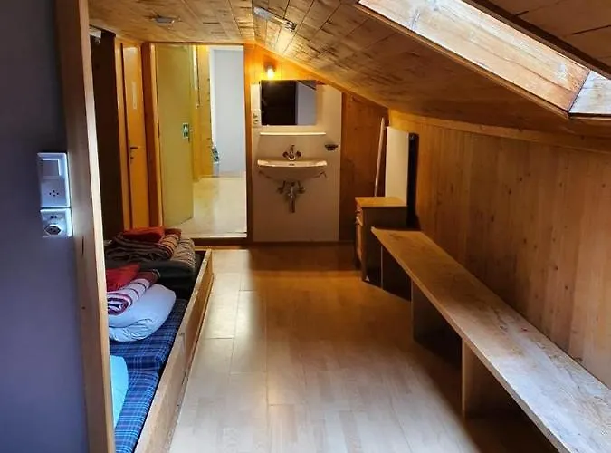 Berghaus Horneggli * 施康里埃德